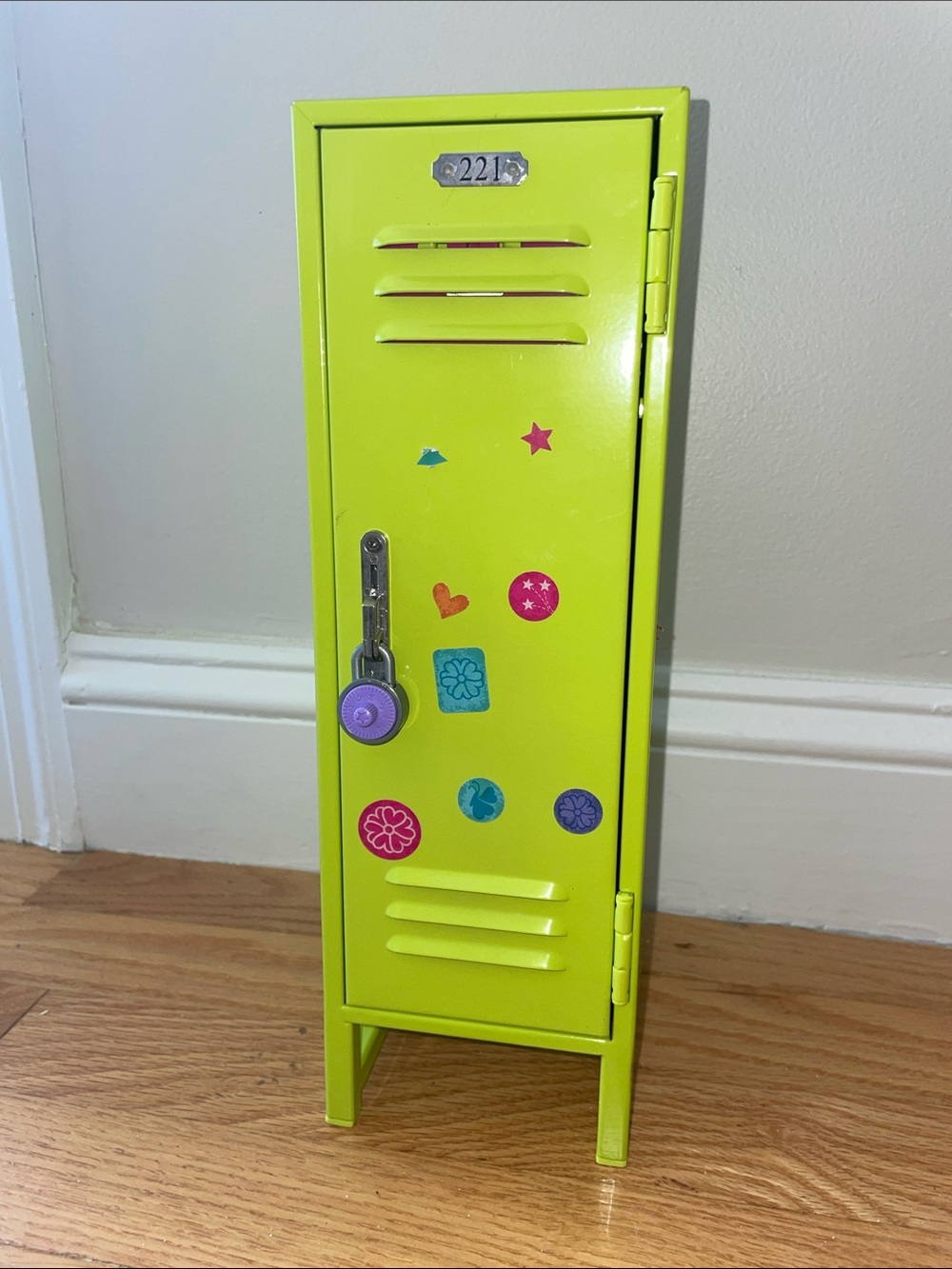 American Girl School Locker Set - Retired